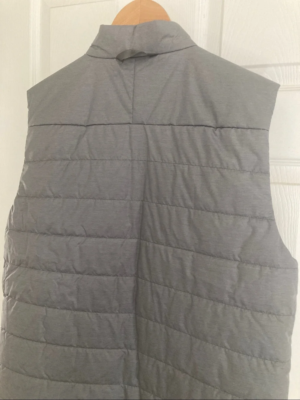 LIKE NEW!  The North Face Bombay Vest - Men's in grey (M)